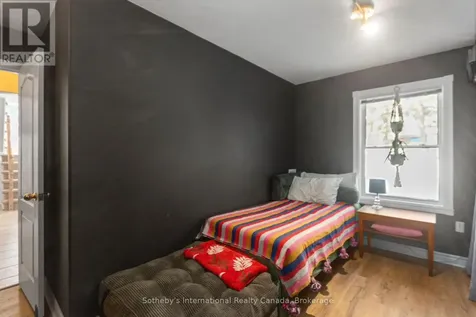 604 Champlain Road Tiny ON L9M 0C2