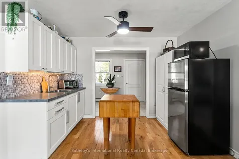 604 Champlain Road Tiny ON L9M 0C2