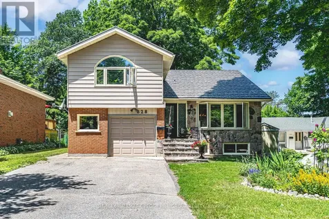 828 Dominion Avenue Midland ON L4R 1S7