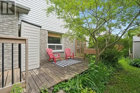 735 Campbell Avenue Centre Wellington (fergus) ON N1M 3N1