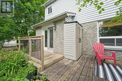 735 Campbell Avenue Centre Wellington (fergus) ON N1M 3N1