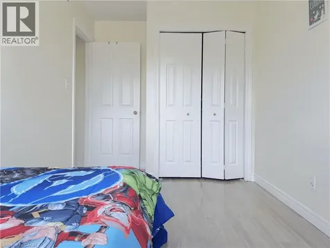78 Colton Circle Kitchener ON N2A 4K4