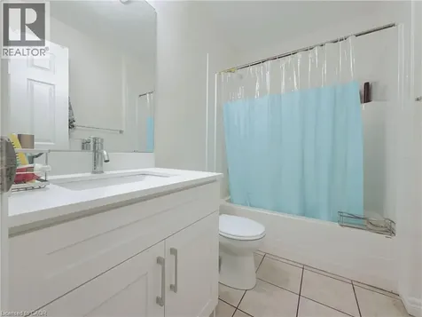 78 Colton Circle Kitchener ON N2A 4K4