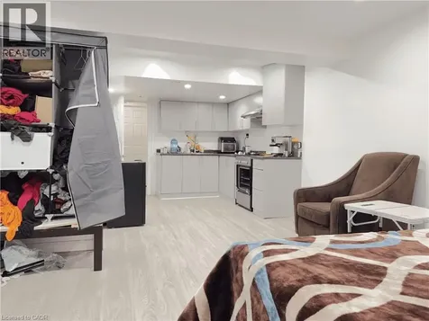 78 Colton Circle Kitchener ON N2A 4K4