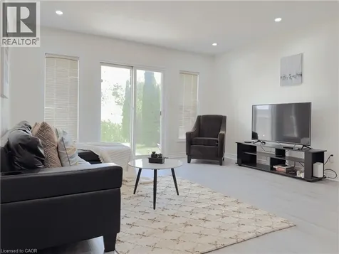 78 Colton Circle Kitchener ON N2A 4K4