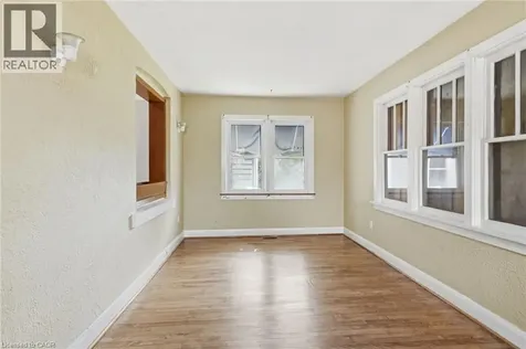 53 Albert Street Welland ON L3B 4L3