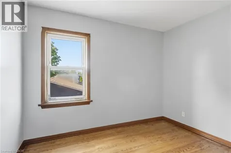 53 Albert Street Welland ON L3B 4L3