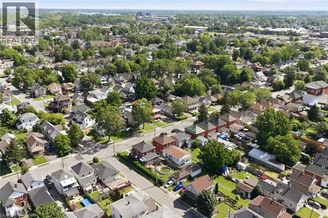 53 Albert Street Welland ON L3B 4L3