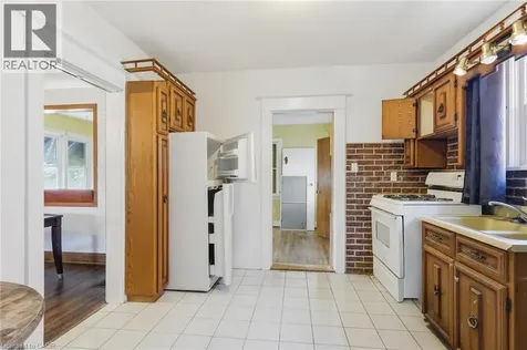 53 Albert Street Welland ON L3B 4L3