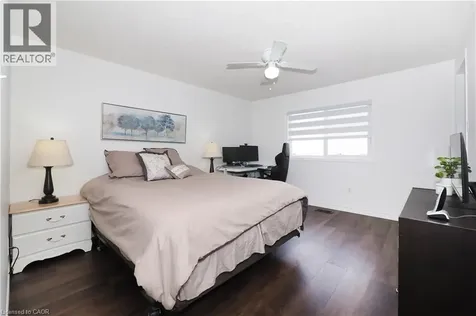 14 Donnenwerth Drive Kitchener ON N2E 3X3