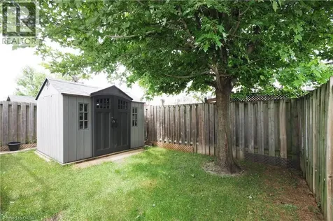 14 Donnenwerth Drive Kitchener ON N2E 3X3