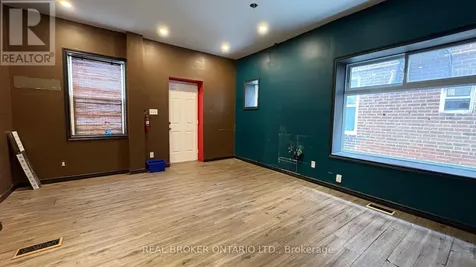 1188 Woodbine Avenue Toronto (danforth Village-east York) ON M4C 4E2