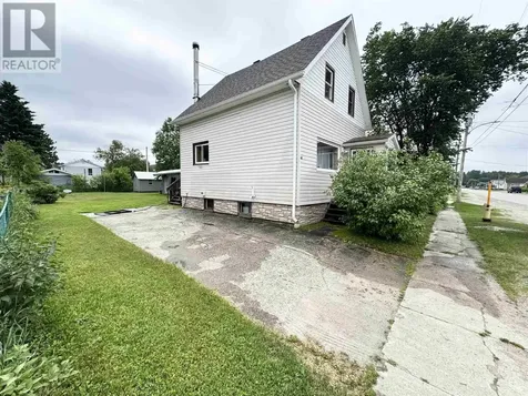 68 Lansdowne St S Chapleau ON P0M 1K0