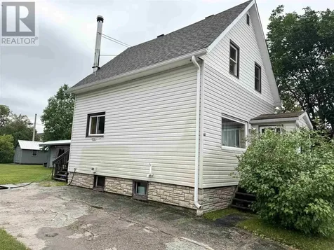 68 Lansdowne St S Chapleau ON P0M 1K0