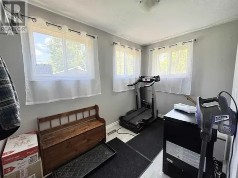 68 Lansdowne St S Chapleau ON P0M 1K0