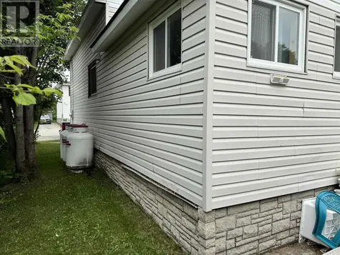 68 Lansdowne St S Chapleau ON P0M 1K0