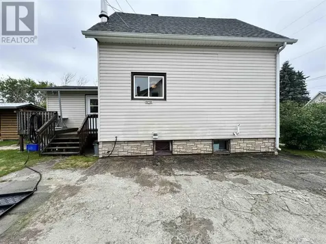 68 Lansdowne St S Chapleau ON P0M 1K0