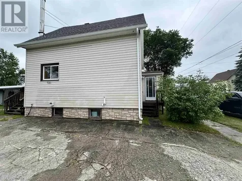 68 Lansdowne St S Chapleau ON P0M 1K0