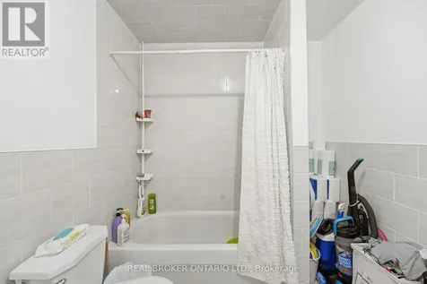 1479 Eglinton Avenue West Toronto (oakwood Village) ON M6E 2G6