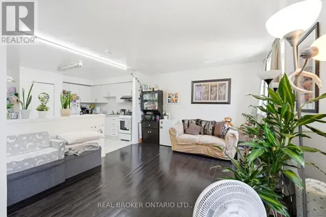 1479 Eglinton Avenue West Toronto (oakwood Village) ON M6E 2G6