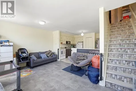 1479 Eglinton Avenue West Toronto (oakwood Village) ON M6E 2G6