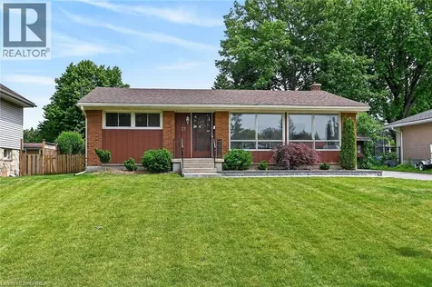 21 Brier Crescent Brantford ON N3R 3M5