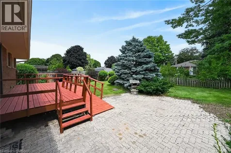 21 Brier Crescent Brantford ON N3R 3M5