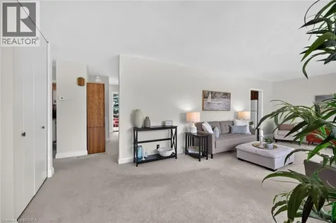 21 Brier Crescent Brantford ON N3R 3M5