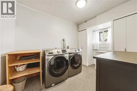 161 Ivon Avenue Hamilton ON L8H 5S7