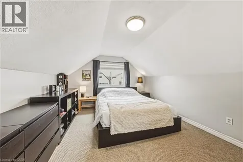 161 Ivon Avenue Hamilton ON L8H 5S7
