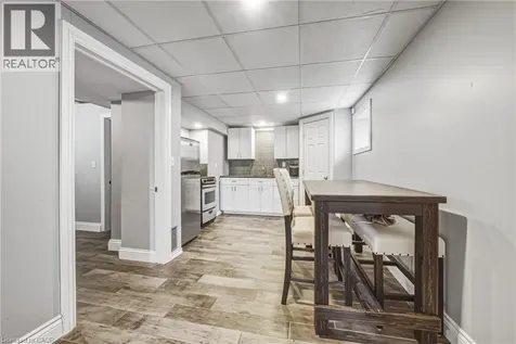 161 Ivon Avenue Hamilton ON L8H 5S7