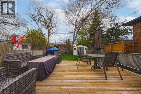 161 Ivon Avenue Hamilton ON L8H 5S7