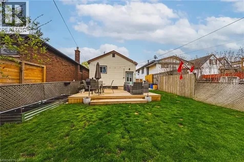161 Ivon Avenue Hamilton ON L8H 5S7