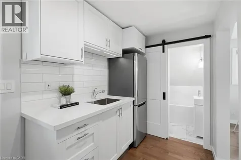 410 Beach Boulevard Hamilton ON L8H 6W7