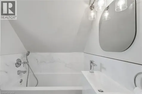 410 Beach Boulevard Hamilton ON L8H 6W7
