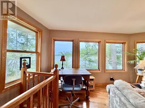 543A Reef Point Road Fort Frances ON P9A 3M3