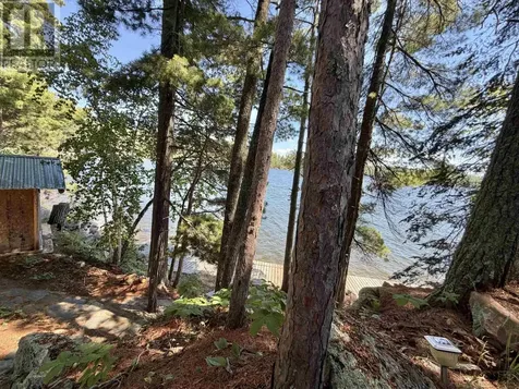 543A Reef Point Road Fort Frances ON P9A 3M3