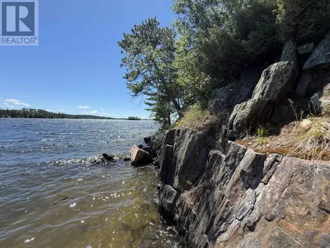 543A Reef Point Road Fort Frances ON P9A 3M3