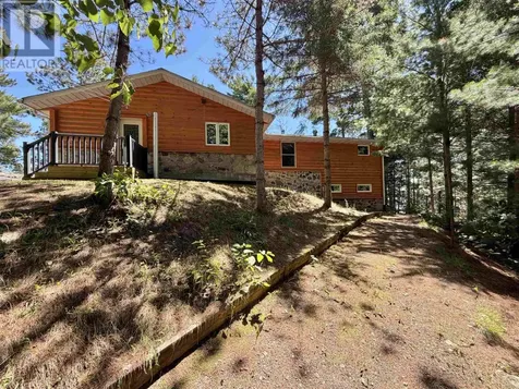 543A Reef Point Road Fort Frances ON P9A 3M3
