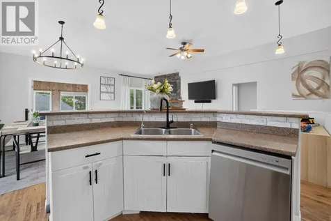 1221 River Drive Kenora ON P9N 1K7