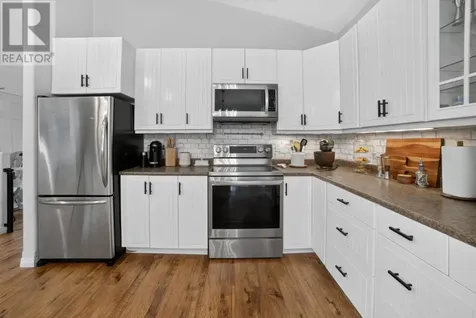 1221 River Drive Kenora ON P9N 1K7