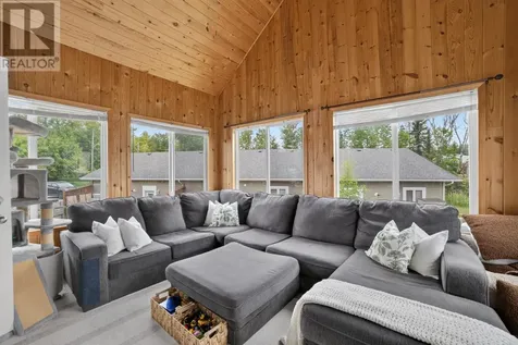 1221 River Drive Kenora ON P9N 1K7
