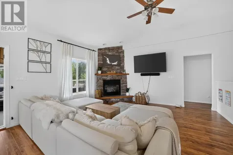 1221 River Drive Kenora ON P9N 1K7