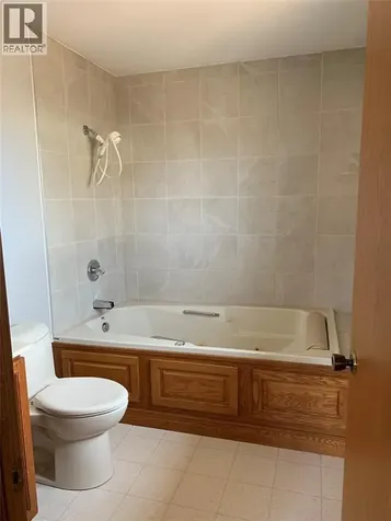 124 Paddock Road Wallaceburg ON N8A 4Y3