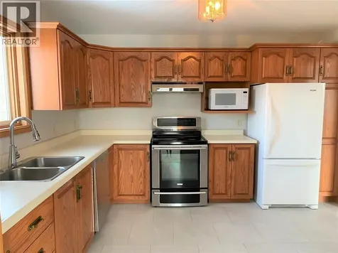 124 Paddock Road Wallaceburg ON N8A 4Y3