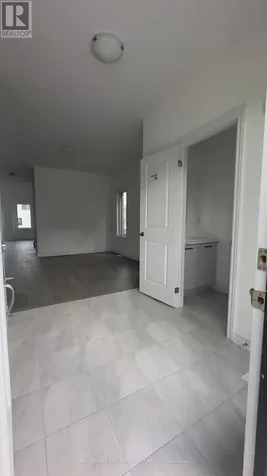 113 Delphi Court Blue Mountains ON N0H 1J0