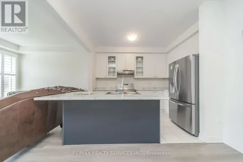 69 Kirkwood Way Barrie ON L9J 0K7