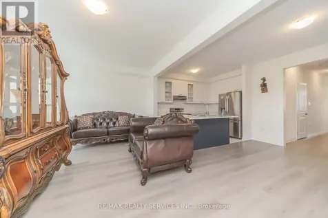 69 Kirkwood Way Barrie ON L9J 0K7