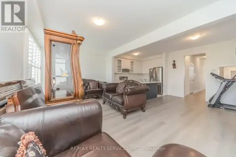 69 Kirkwood Way Barrie ON L9J 0K7
