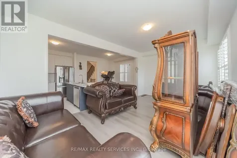 69 Kirkwood Way Barrie ON L9J 0K7
